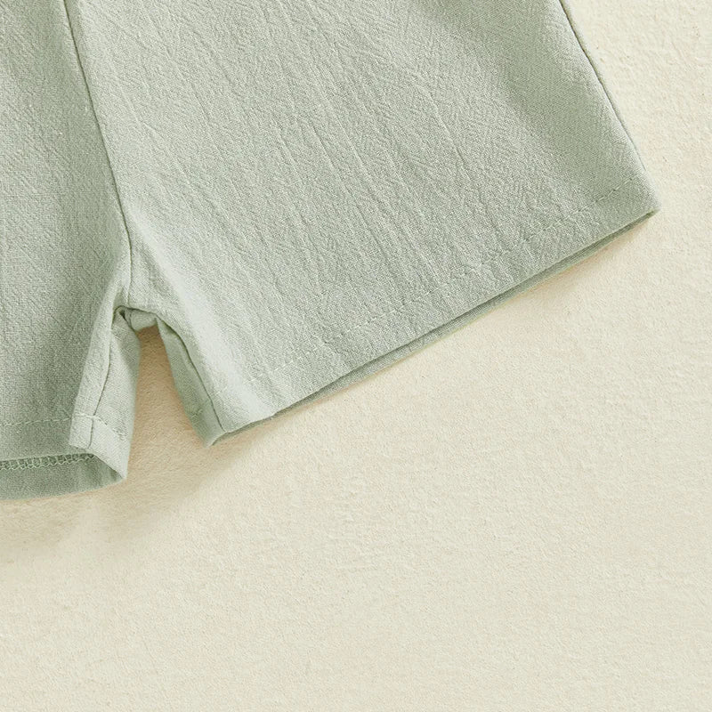 Little Boy s Dapper Ensemble Hawaiian Print Shirt with Bow Tie and Coordinating Shorts - Perfect for Summer Getaways and